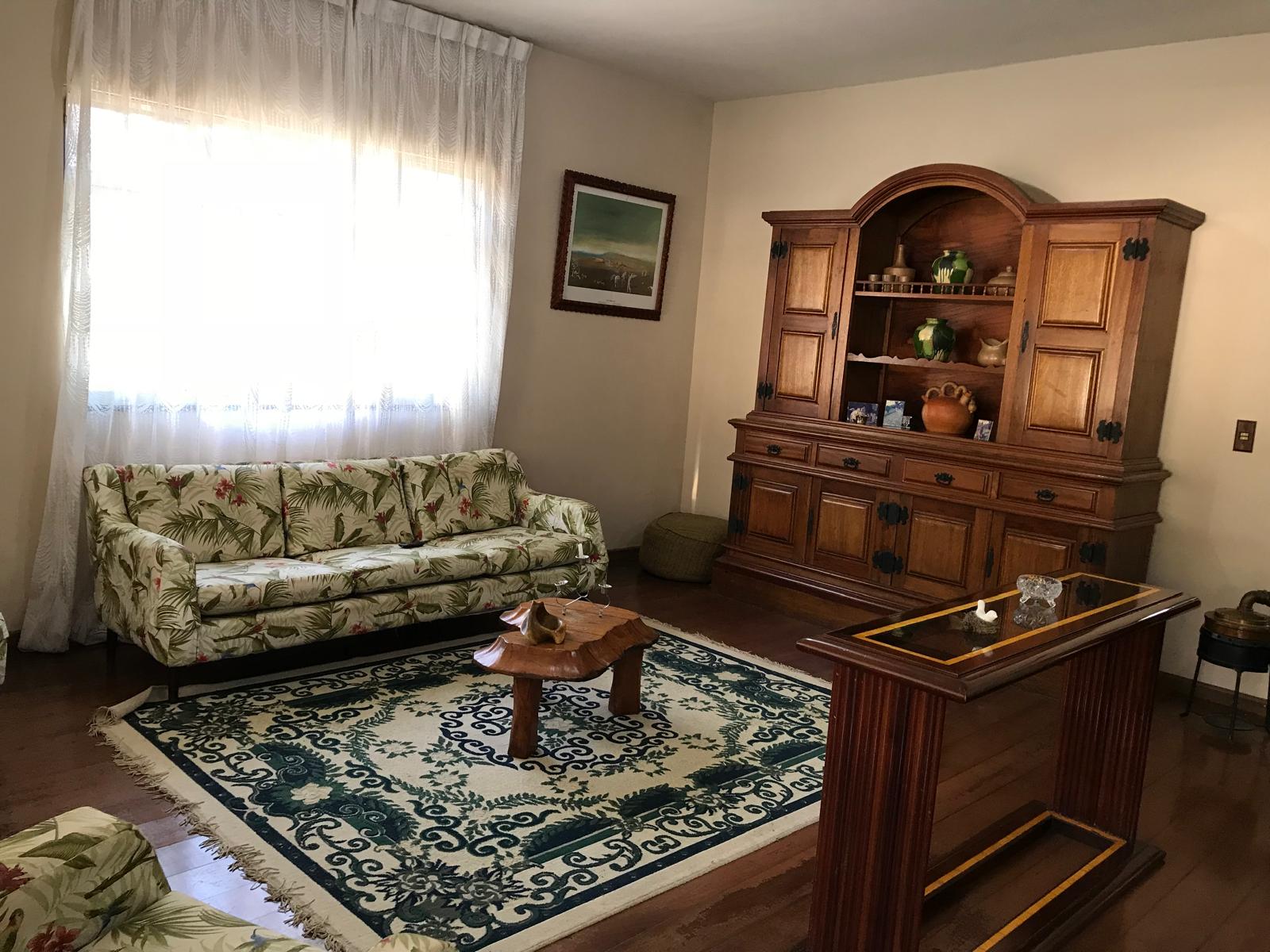 Interior da sede — chácara à venda em Valença Rio de Janeiro